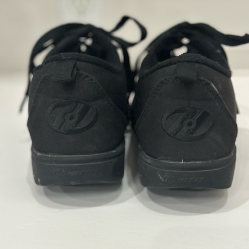 Heelys Size 4 - Picture 6 of 6